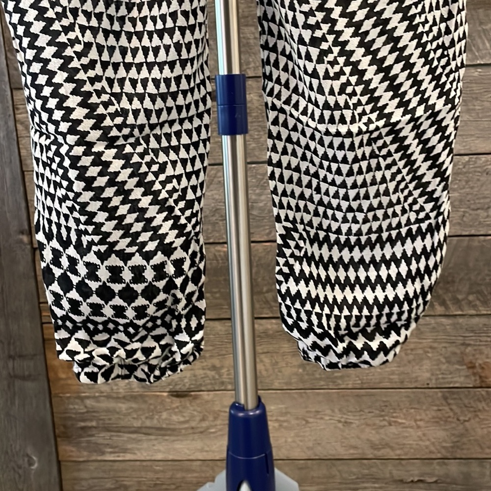 Cute little spring or summer pants size s with pockets - Picture 3 of 5